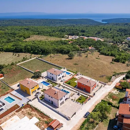 Villa Novak Villaggio *