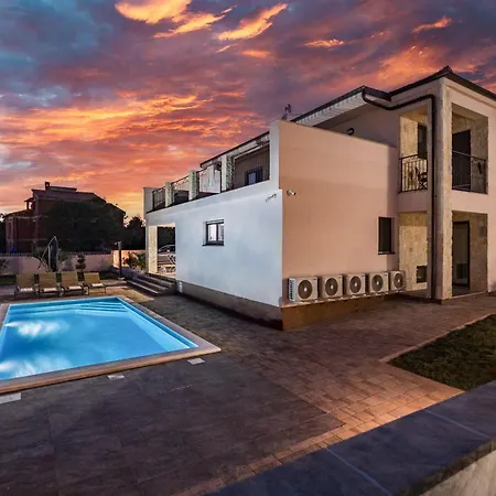 Novak Villaggio Villa