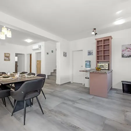Novak Villaggio Villa Krnica