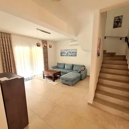 Novak Villaggio *